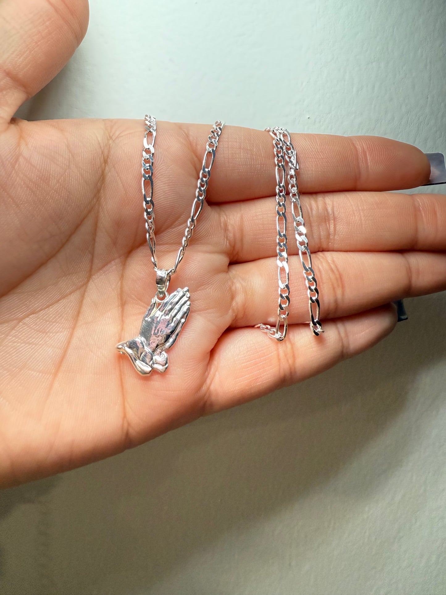 925 Silver Praying Hand Necklace
