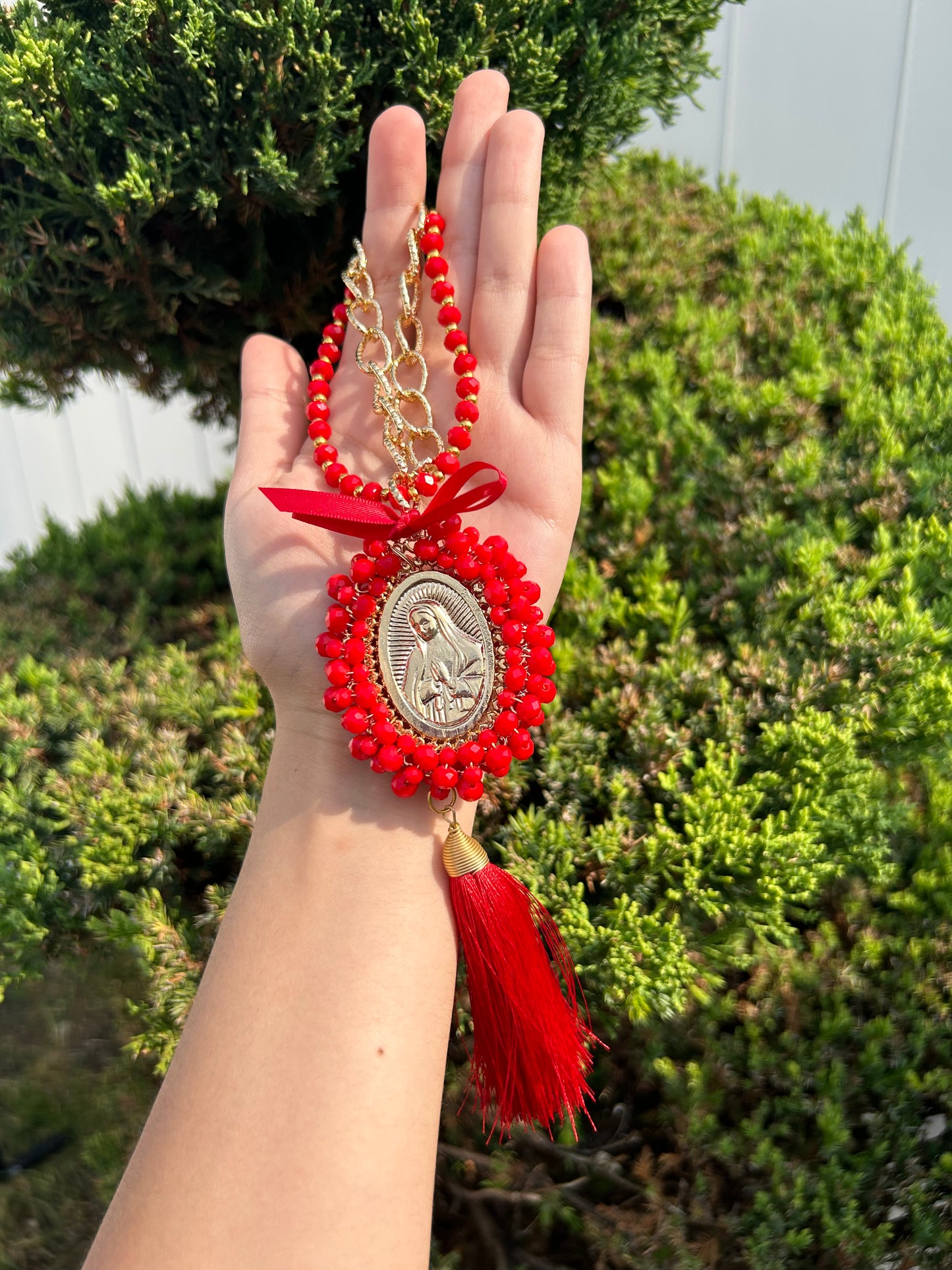 Red Tones Tassel Virgen De Guadalupe Bendición de Hogar