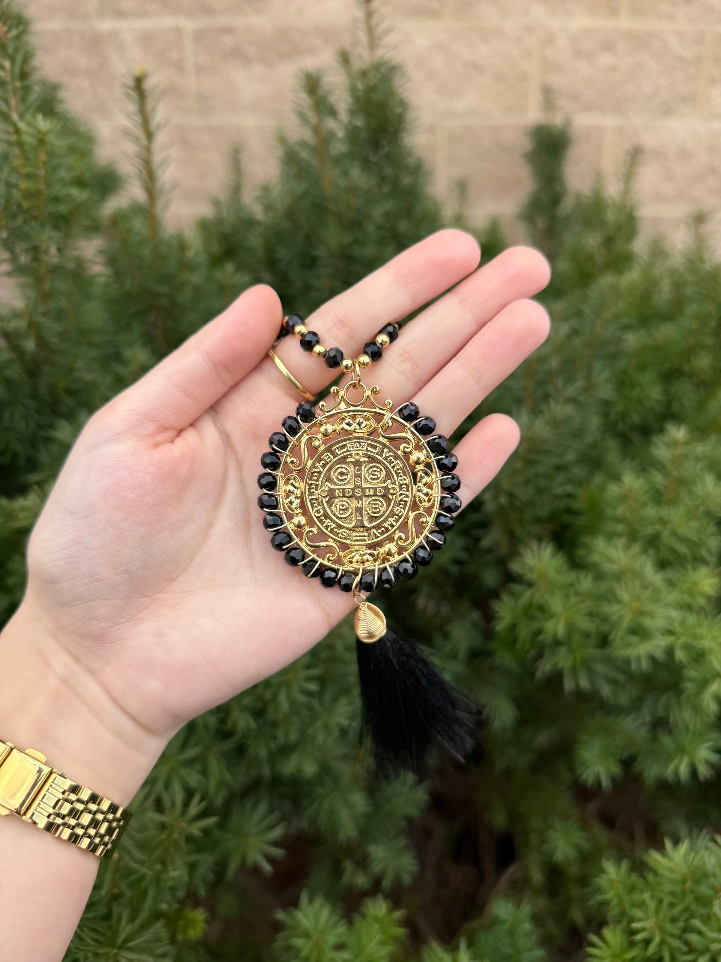 Iridescent San Benito Bendiciónes